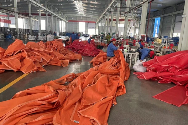 비닐 메쉬 직물의 특징